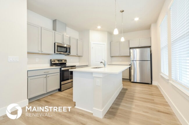 Photo - 352 Whiteheart Dr