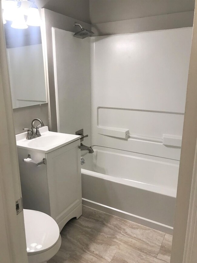 Photo - 617-617 N Broadway St Unit 617 N. Broadway