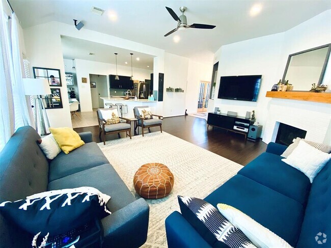 Building Photo - 16803 Bay Ledge Ct Rental