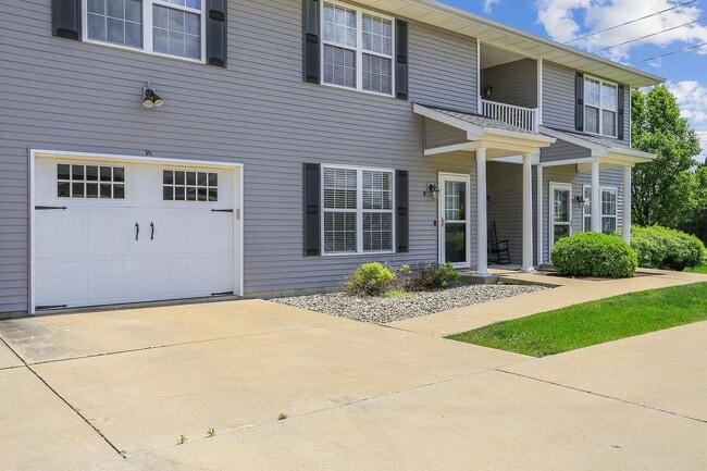 Photo - 103 Yorkminster Ln