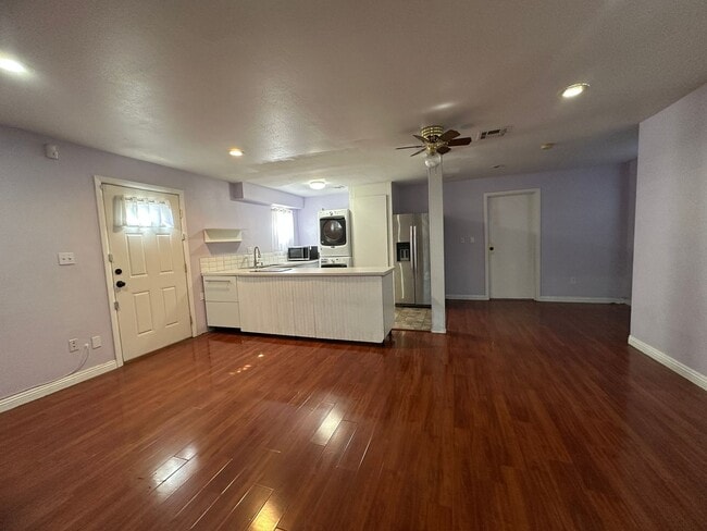 Photo - Cozy & Inviting