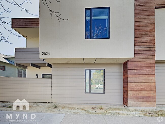 Building Photo - 2524 T St Rental