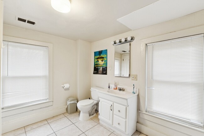 Photo - 8111 51st Ave