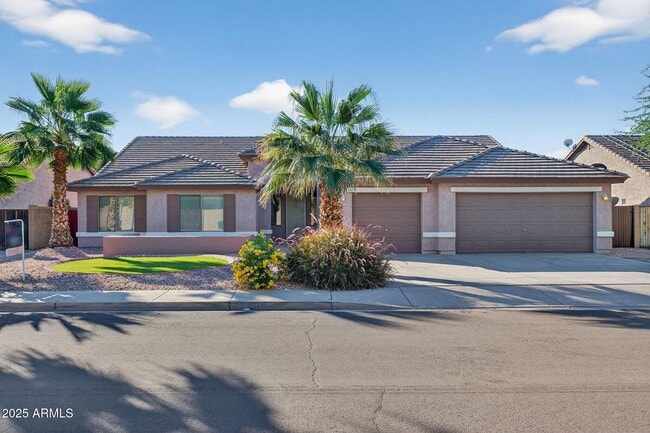 Building Photo - 8611 W Alex Ave