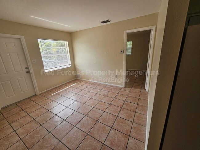 3814 Desoto Ave