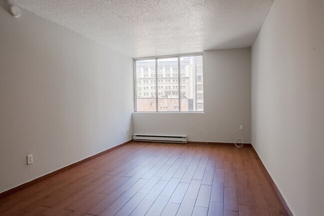 Photo - 2285 Rue St Mathieu Unit 506