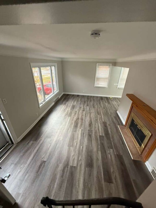 Photo - Updated 3-Bedroom Home in Lyndhurst Schools | Yard + Garage