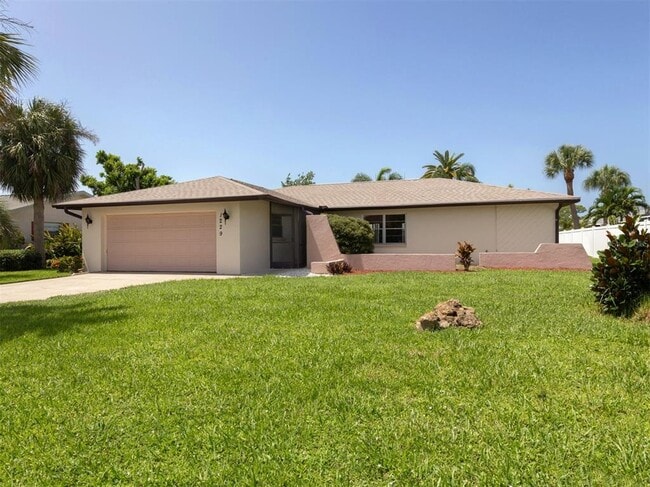Photo - 1229 Lucaya Ave House