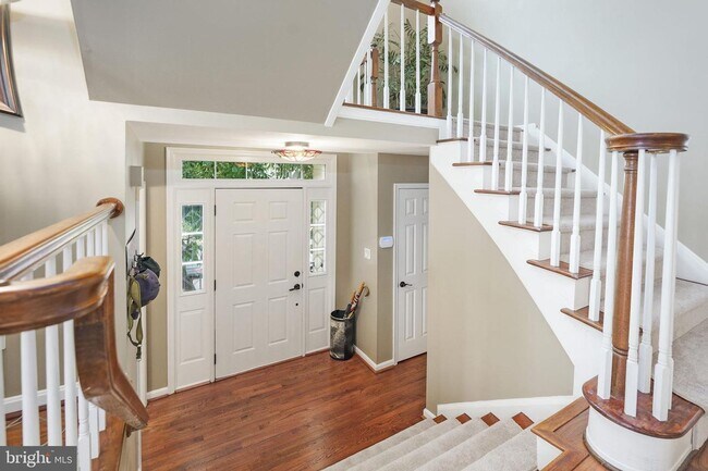Photo - Luxury TH with 2 Car Garage in Sough After Kingstowne