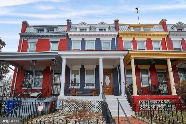 Building Photo - 1926 2nd St NW Rental