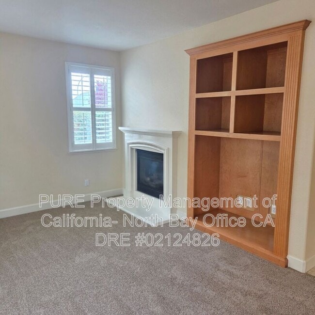 Photo - 901 Colabianchi Ln