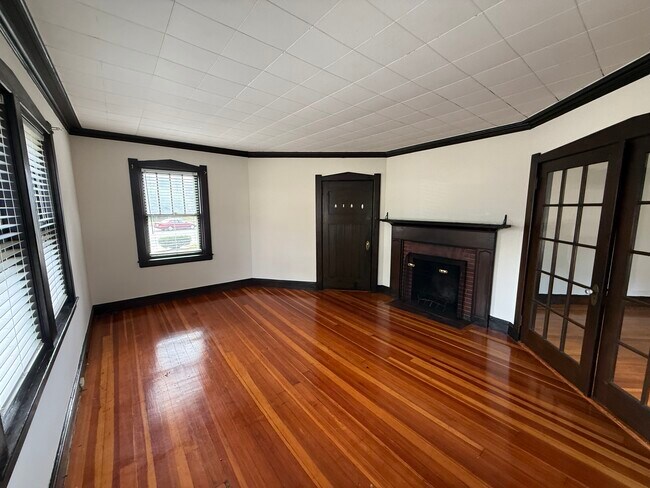 104 Mount Auburn St Unit 1