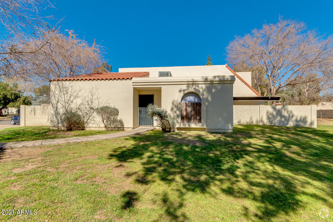 Building Photo - 8037 N 32nd Dr Rental