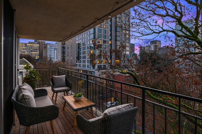Photo - 1000 Union St Unidad #Penthouse B