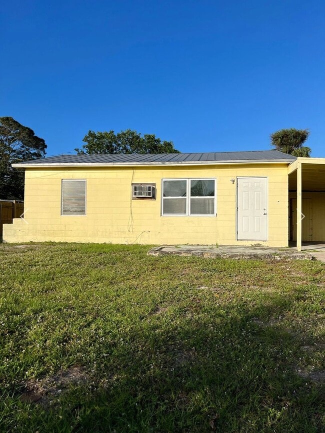 Photo - 2 BEDROOM 1 BATHROOM SINGLE FAMILY HOME- COMING SOON