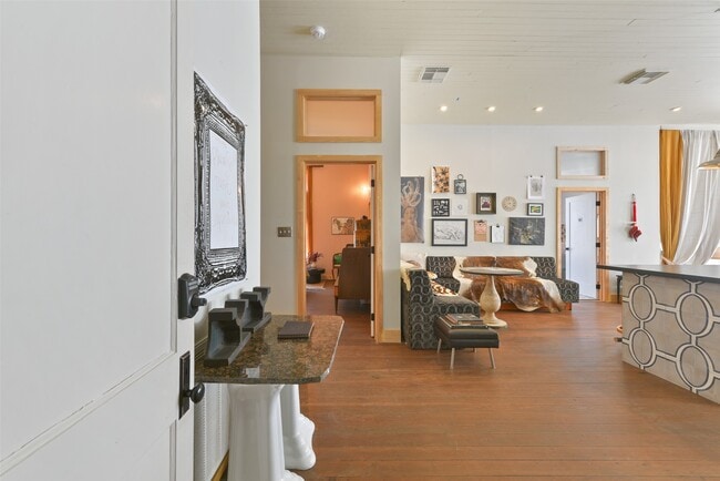 Photo - 1614 Avenue K