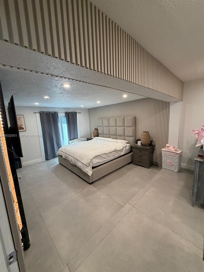 Photo - 2810 Riverland Rd