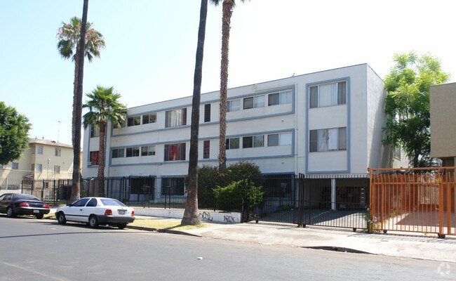 Photo - 940 Magnolia Ave