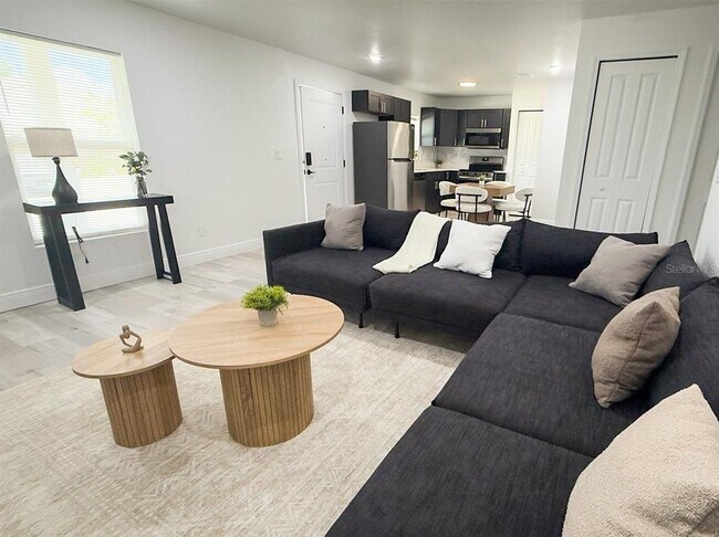 2201 Conway Dr Unit 201