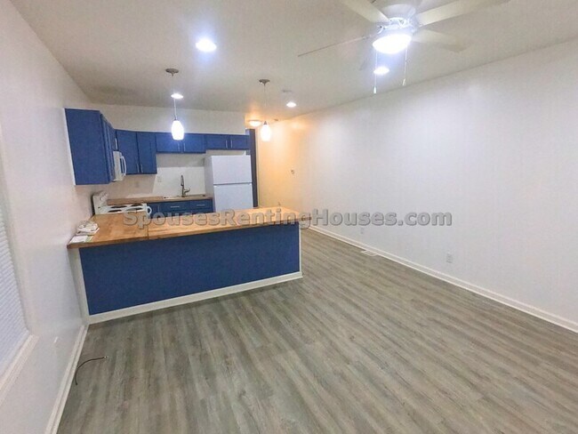 Photo - 3706 N Kenwood Ave