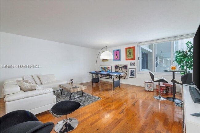 Photo - 1200 West Ave Unit 331