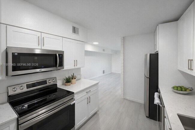 Photo - 501 NW 13th St