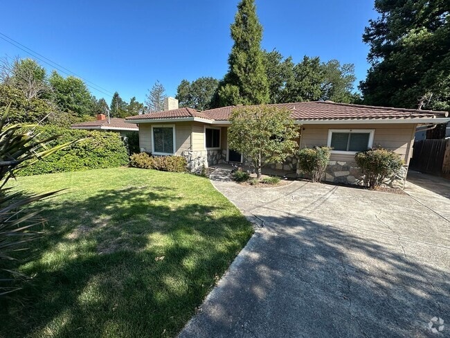 Building Photo - 2 Bed 1 Bath Single Family Home In Walnut ...