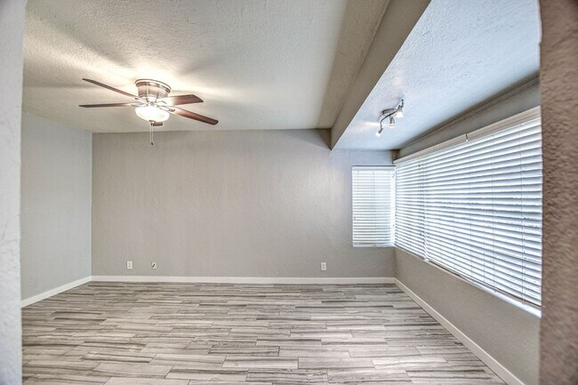 Photo - Vintage Ranch Home Unit House