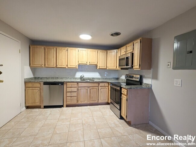 Building Photo - 94 Babcock St Unit 110-38 Rental