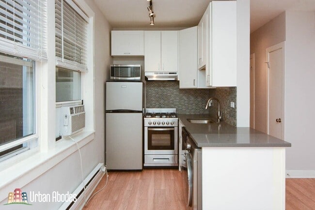 Photo - 545 W Belmont Ave Unit M09B