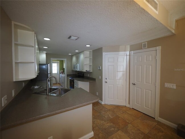 Photo - 1649 Napoli Dr W