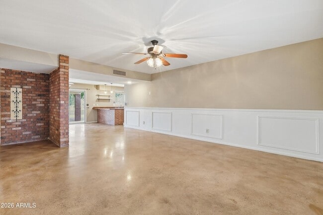 Photo - 620 S Essex Ln