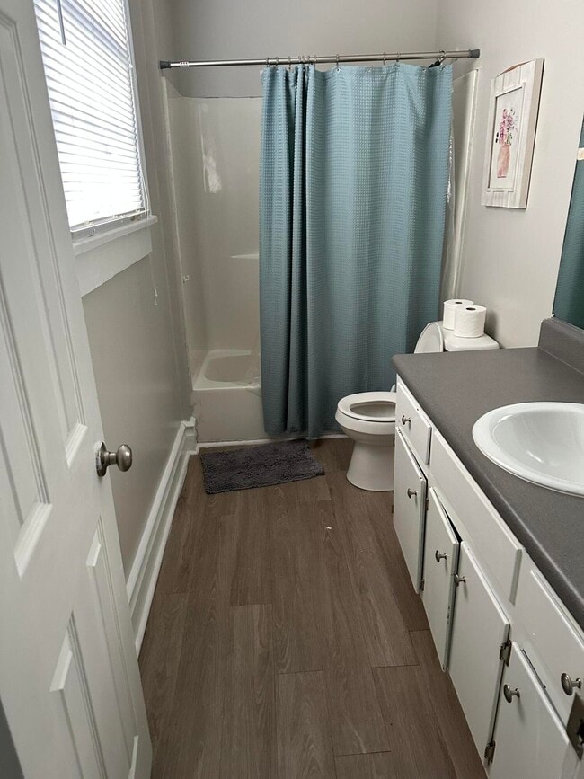 Photo - 133 Broad St