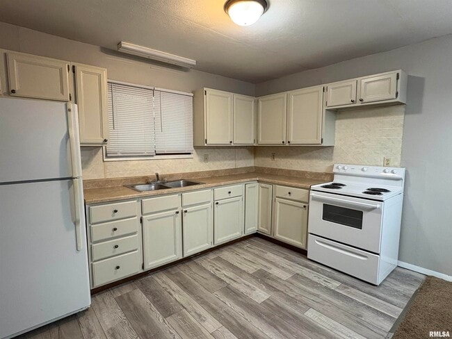 4110 W Smithville Rd