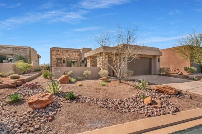 Photo - Beautiful home in Entrada!