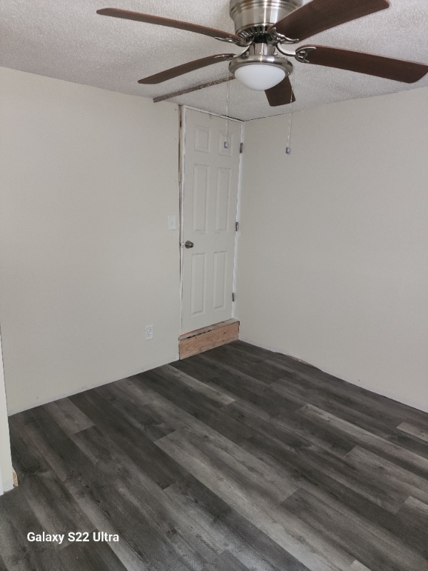 Building Photo - 156 Oak St Rental