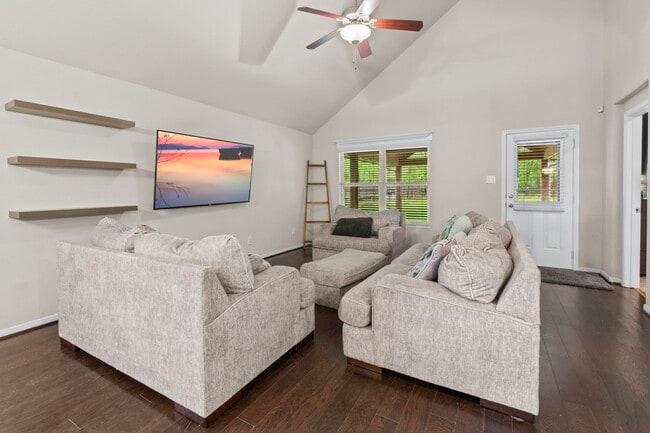 Photo - 4551 Axis Trail