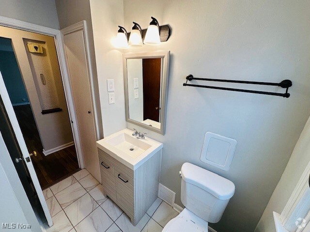 Building Photo - 3709 Woodridge Rd Rental