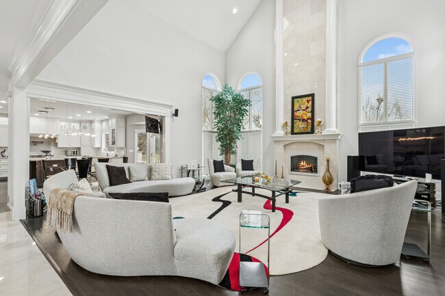 Photo - 9200 Falling Waters Dr W