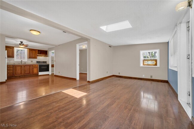 Photo - 17521 Crestland Rd