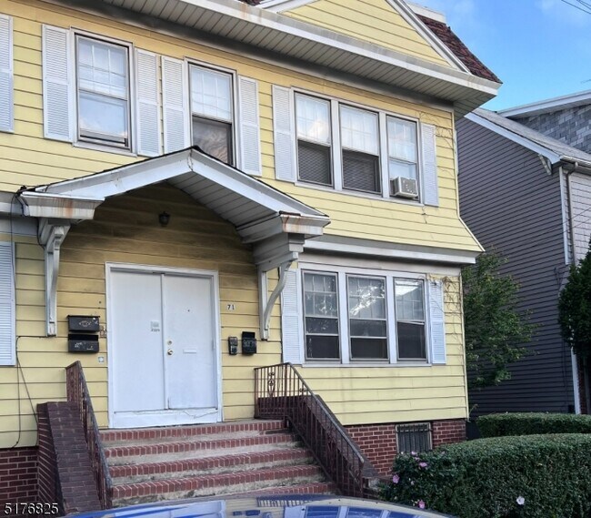 69 Stockman Pl Rental Para alquiler en Irvington, NJ