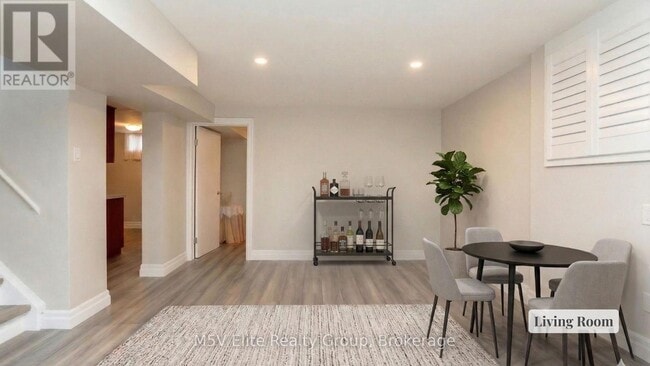 Photo - 811 Nixon Ave