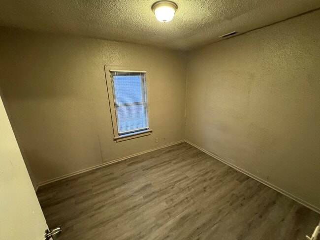 Photo - House 3 BR/2BA