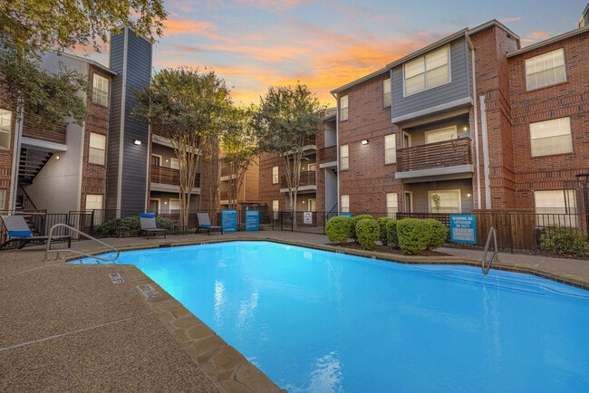 Building Photo - Silver Creek Rental
