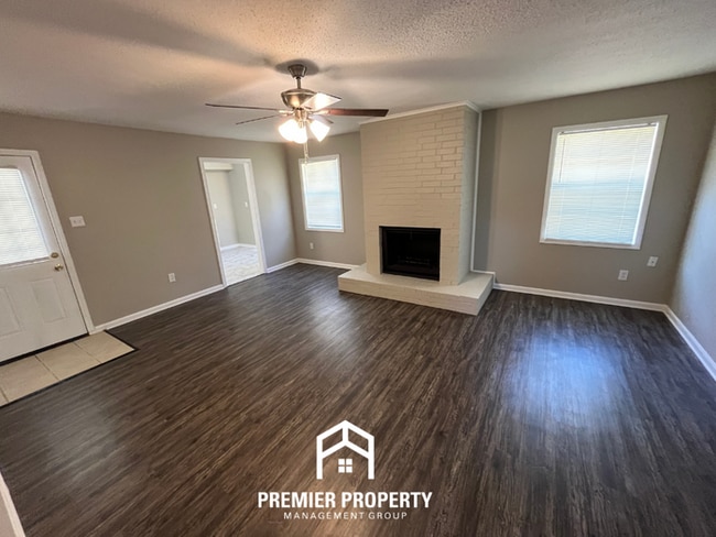 Photo - NEWLY RENOVATED 3BR/2BA in Easthaven | Modern Fireplace & Formal Dining