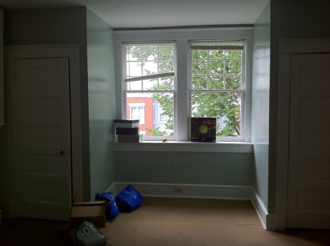 Photo - 1808 Newton St NW Unit 3