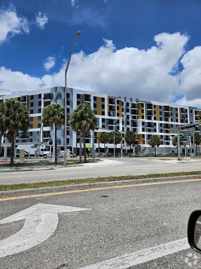 Building Photo - Princeton Crossings Rental