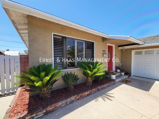 Photo - 3520 E Curry St