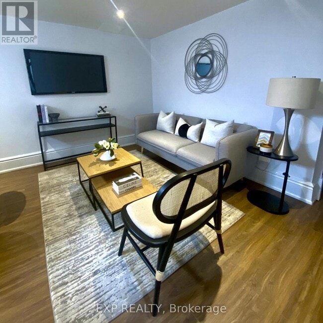 Photo - 525 Old Weston Rd