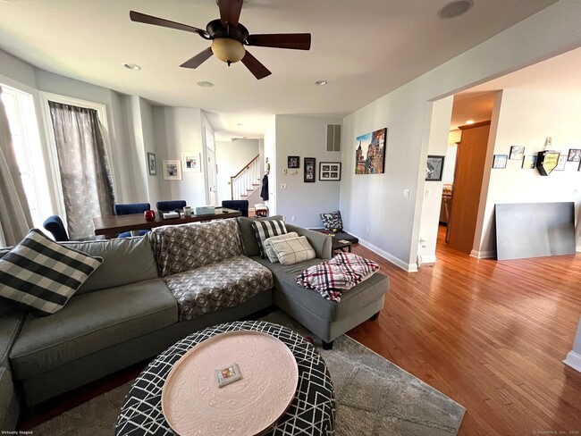 Photo - 11 Cobble Ct